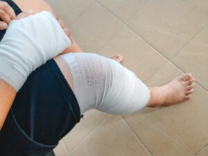 If someone has injured you, a personal injury lawyer in Livonia can help you get compensation to pay for what happened. Find out how we can help you with one call.